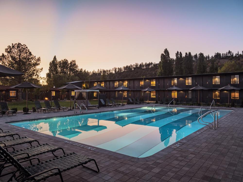 High Country Motor Lodge - Near NAU and Downtown